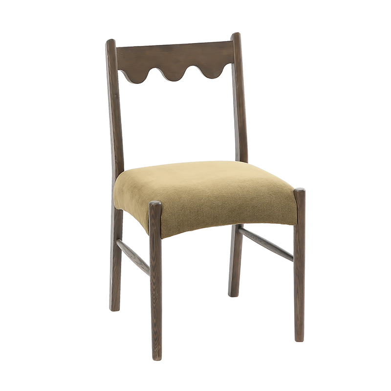 Chaise rembourrée de salle à manger vert olive clair