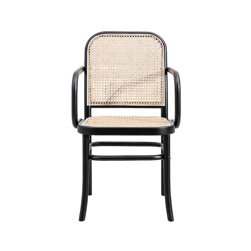 Chaise en bois de rotin tressé avec cadre noir