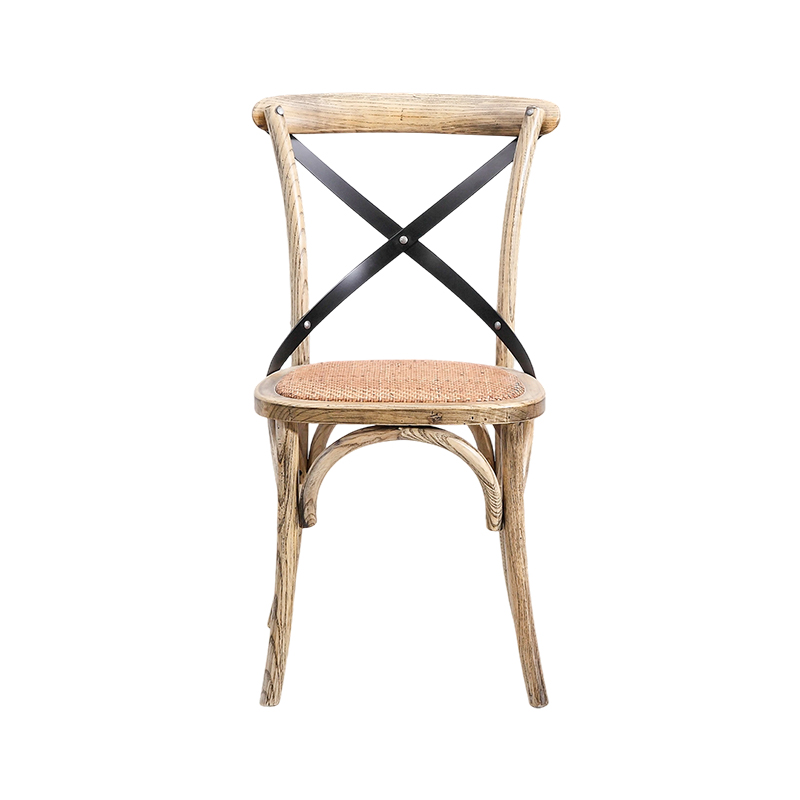 Chaise de salle à manger à dossier croisé avec tapis en rotin